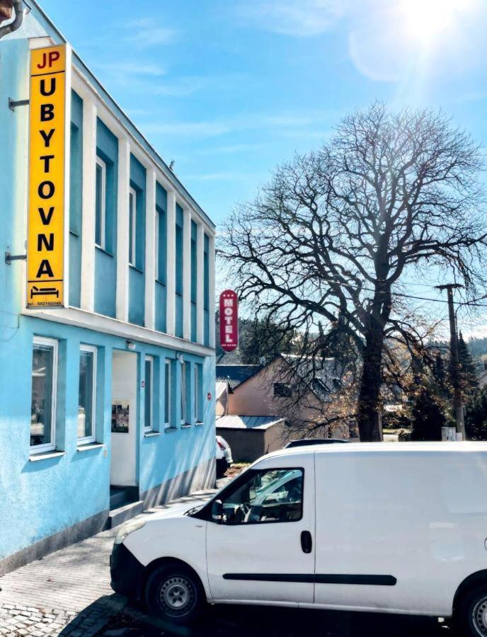 Jp Ubytovani Lostice Buitenkant foto